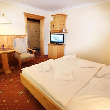 Otel & Hochriegel 4*