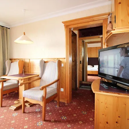 Otel & Hochriegel 4*